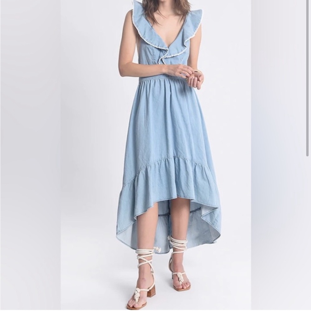 NWT Molly Bracken Light Denim Ruffle Dress